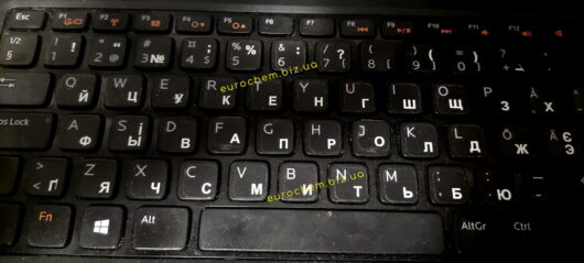 Антиблікові наклейки на клавіатуру колір літер білий / Розкладка: Українська+Російська / 48 клавіш / прозорий фон (STKMTT-048W) - Зображення 3